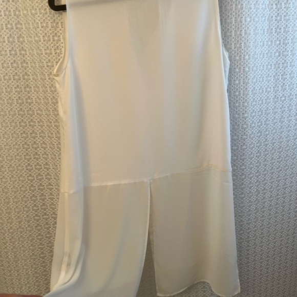 White sheer, sleeveless tunic - Picture 3 of 5